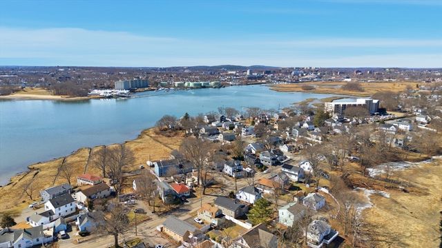 154 Palmer St, Quincy, MA 02169