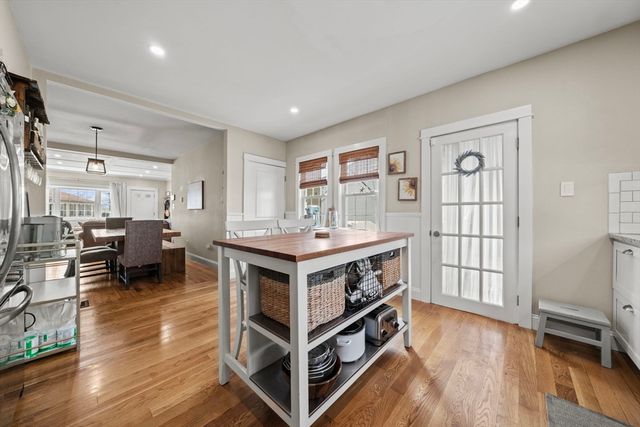 154 Palmer St, Quincy, MA 02169