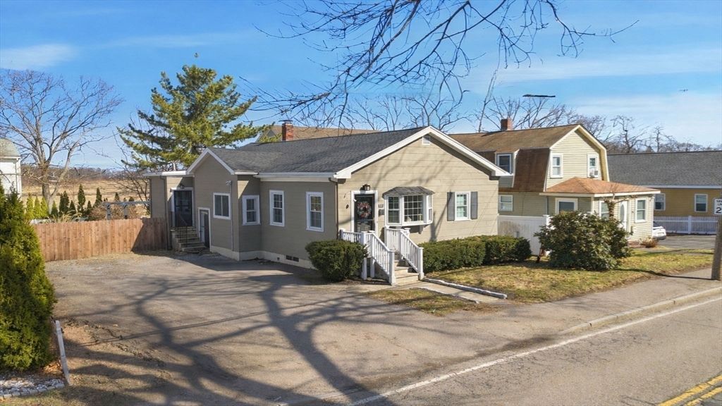 154 Palmer St, Quincy, MA 02169
