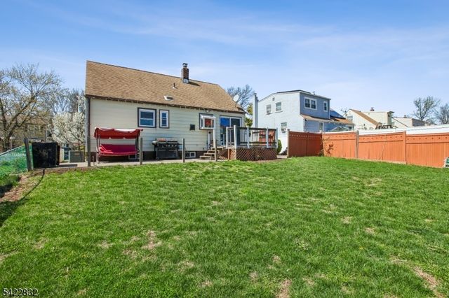 33 Adams St, Woodbridge Twp., NJ 08830