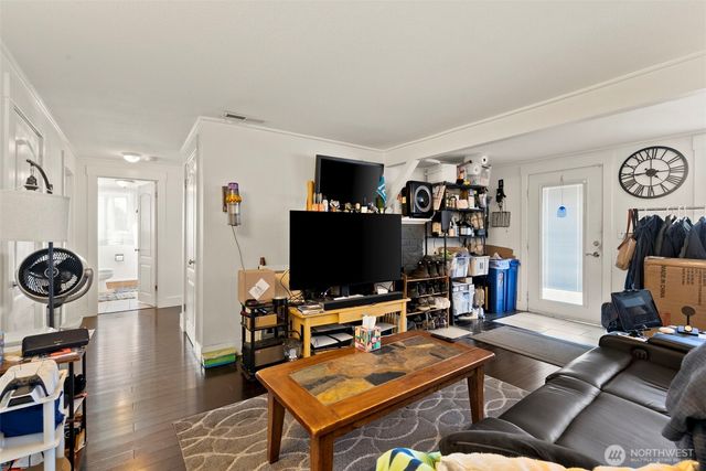 1735 S Pearl Street, Seattle, WA 98108