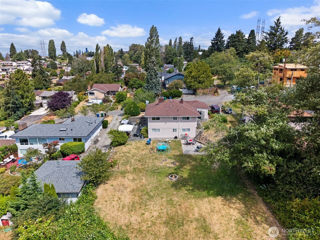 1735 S Pearl Street, Seattle, WA 98108