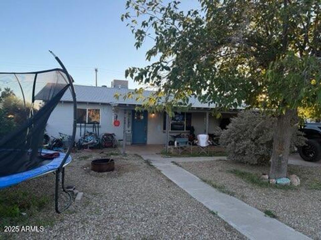 252 DEBS Circle, Morristown, AZ 85342