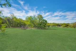 1016 Mallard Pointe Drive, Grand Prairie, TX 75104