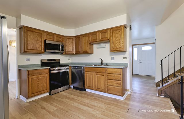 5S661 Buttonwood Court, Naperville, IL 60540