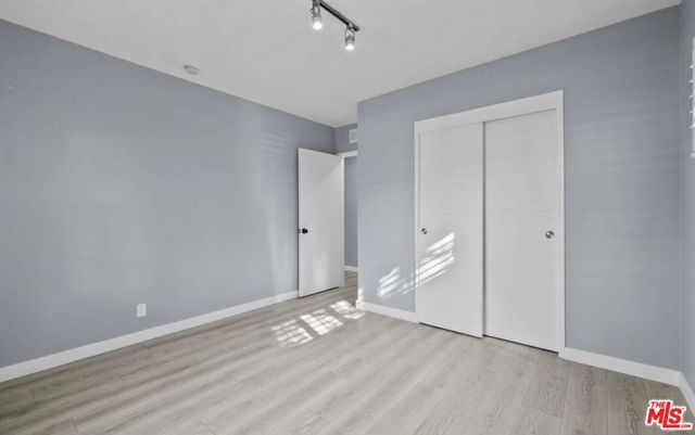 6114 Buffalo Avenue, Van Nuys (los Angeles), CA 91401