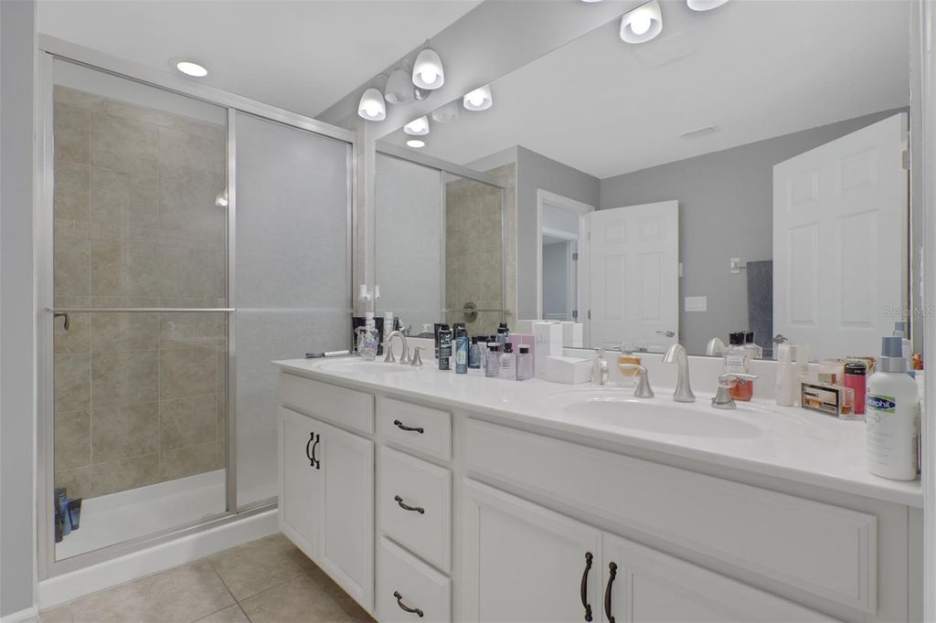 Image 14 of property listing at 3828 TILBOR CIRCLE, Fort Myers, FL 33916