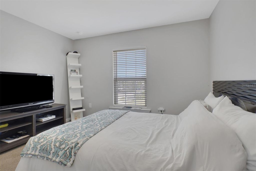 Image 15 of property listing at 3828 TILBOR CIRCLE, Fort Myers, FL 33916