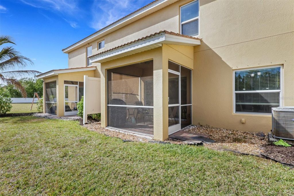 Image 19 of property listing at 3828 TILBOR CIRCLE, Fort Myers, FL 33916