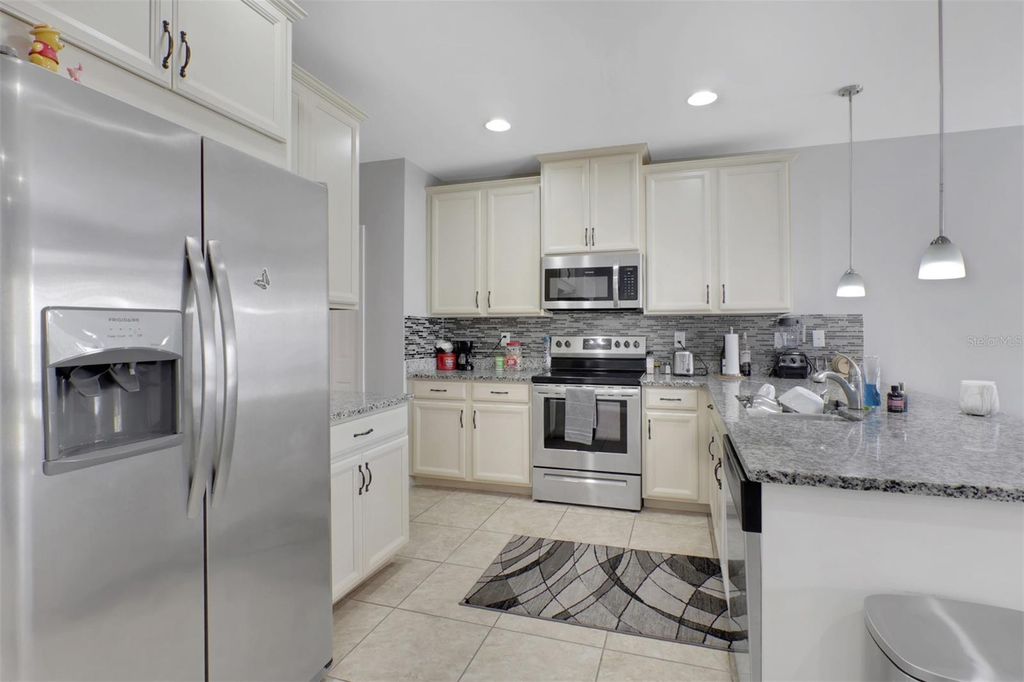 Image 3 of property listing at 3828 TILBOR CIRCLE, Fort Myers, FL 33916