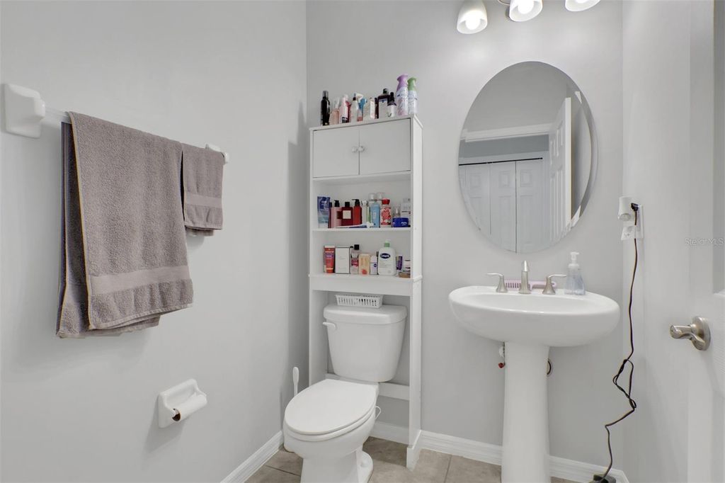 Image 9 of property listing at 3828 TILBOR CIRCLE, Fort Myers, FL 33916