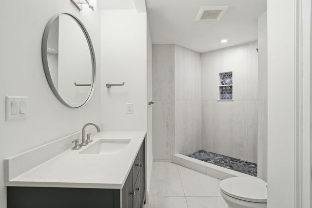 26 Virginia St, Somerville, MA 02145