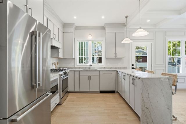 26 Virginia St, Somerville, MA 02145