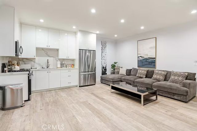 1617 Thurber, Burbank, CA 91501