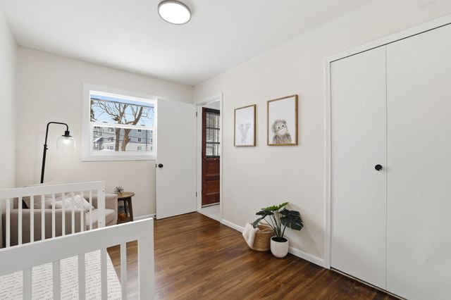 6951 11th Street N, Oakdale, MN 55128