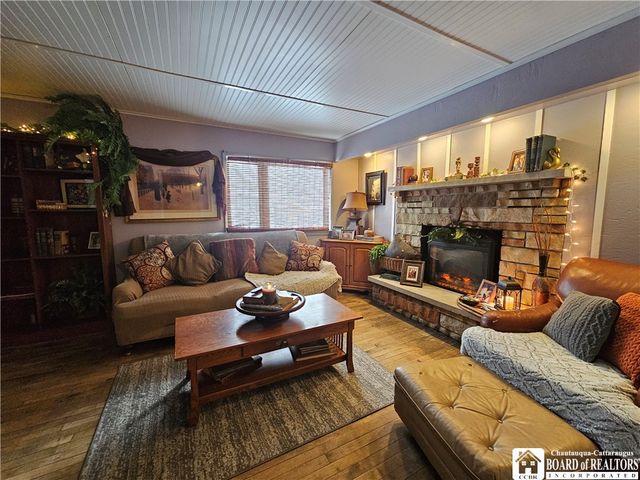 4449 Gile Hollow Road, Hinsdale, NY 14743