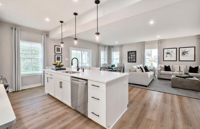 2718 Farm Field Lane, Hendersonville, TN 37075