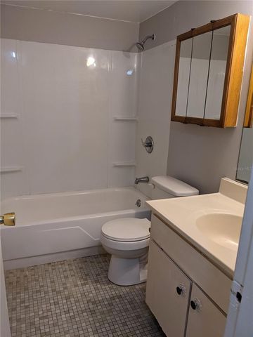 200 MAITLAND AVENUE 11, Altamonte Springs, FL 32701