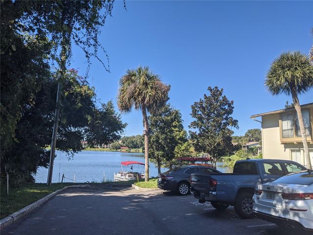 200 MAITLAND AVENUE 11, Altamonte Springs, FL 32701