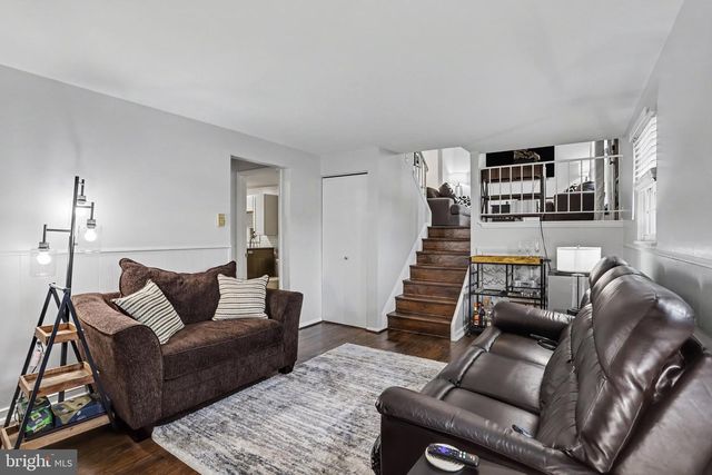 310 RITA RD, York, PA 17402