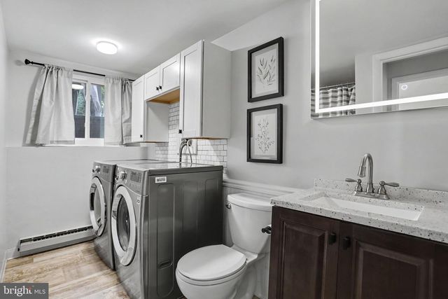 310 RITA RD, York, PA 17402