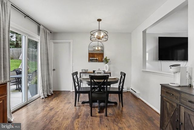 310 RITA RD, York, PA 17402
