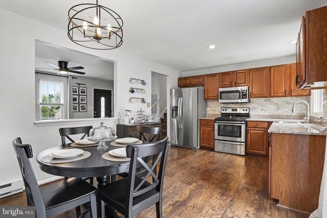 310 RITA RD, York, PA 17402