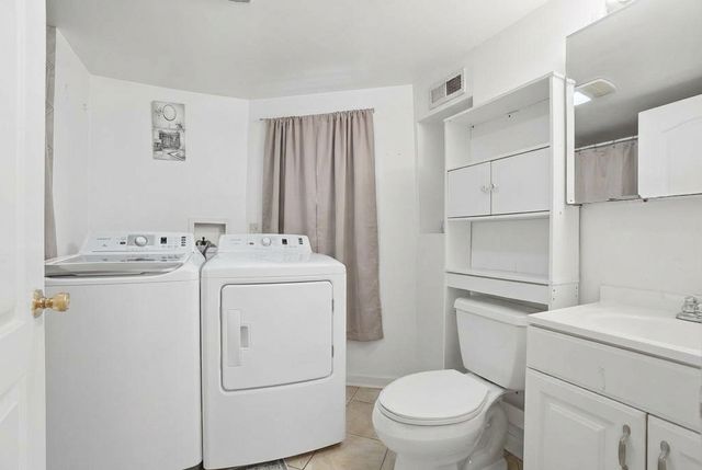 3240 W Cortez Street, Chicago, IL 60651