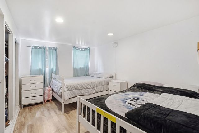 3240 W Cortez Street, Chicago, IL 60651