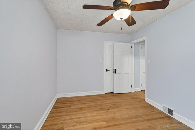2207 NAAMANS CREEK RD, Boothwyn, PA 19061