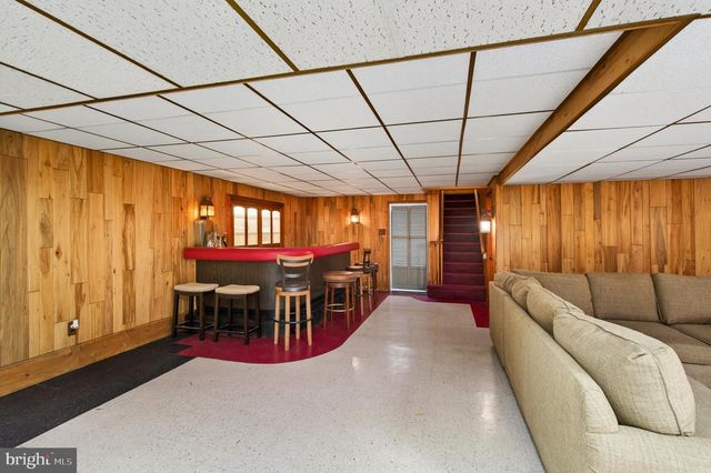 2207 NAAMANS CREEK RD, Boothwyn, PA 19061