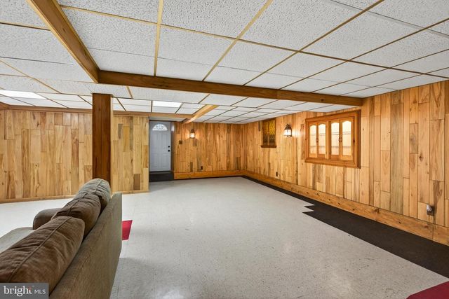 2207 NAAMANS CREEK RD, Boothwyn, PA 19061