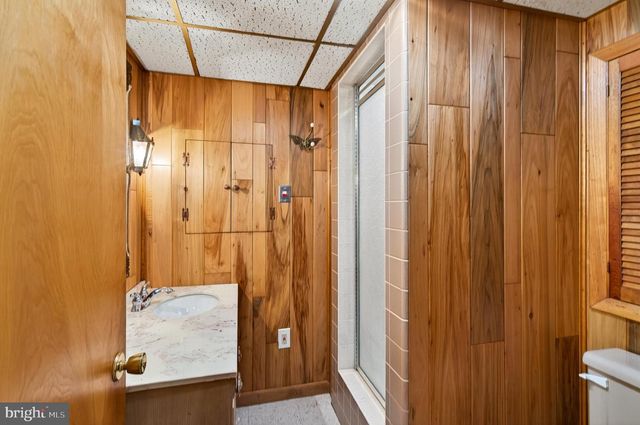 2207 NAAMANS CREEK RD, Boothwyn, PA 19061
