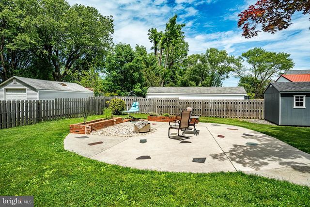 2207 NAAMANS CREEK RD, Boothwyn, PA 19061