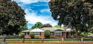 2207 NAAMANS CREEK RD, Boothwyn, PA 19061