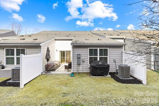 111 Skylar View Way D, Troutman, NC 28166