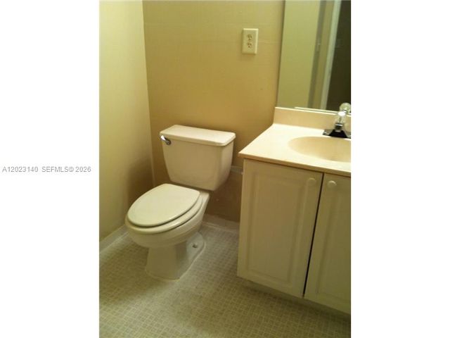 19380 COLLINS AV 607, Sunny Isles Beach, FL 33160