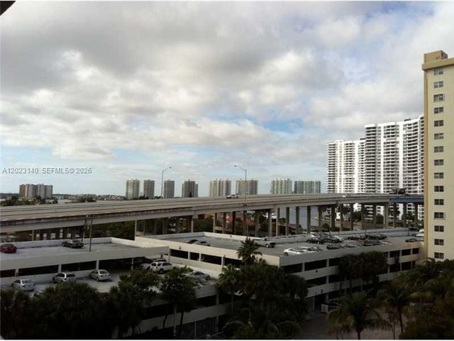 19380 COLLINS AV 607, Sunny Isles Beach, FL 33160