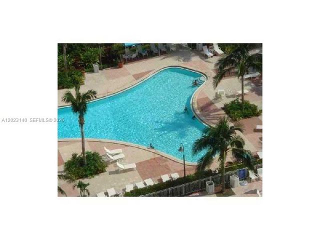 19380 COLLINS AV 607, Sunny Isles Beach, FL 33160