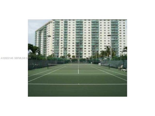 19380 COLLINS AV 607, Sunny Isles Beach, FL 33160