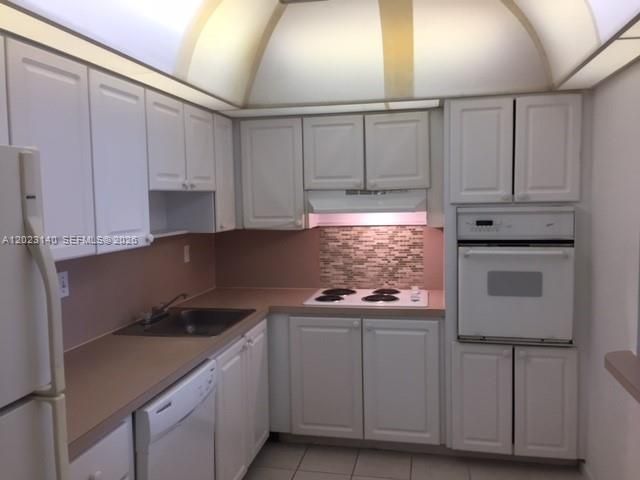 19380 COLLINS AV 607, Sunny Isles Beach, FL 33160