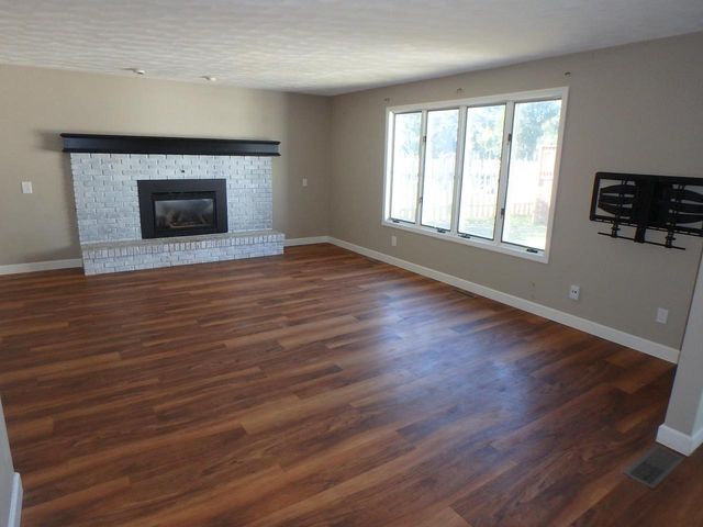 1419 S FIDELIS STREET, Appleton, WI 54911