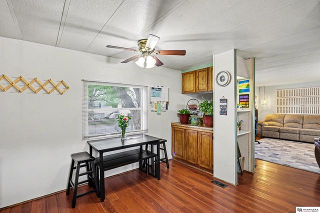1832 SW 15th Street, Lincoln, NE 68522