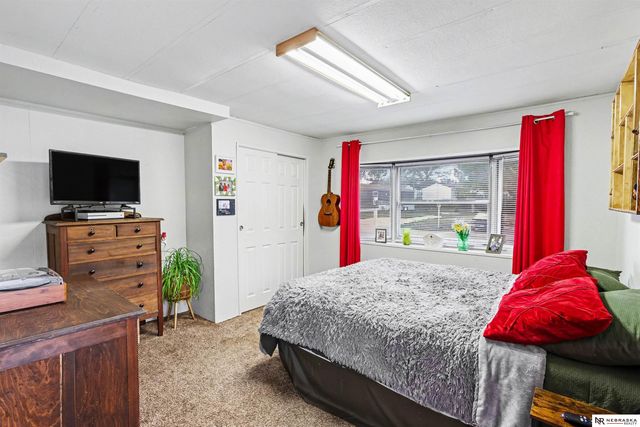 1832 SW 15th Street, Lincoln, NE 68522