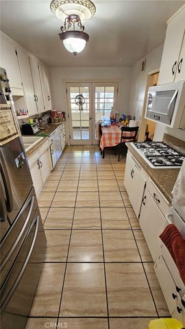 44554 15th W, Lancaster, CA 93534