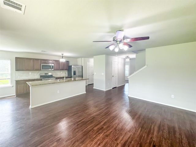 277 Stalwart Hill Trail, Magnolia, TX 77354
