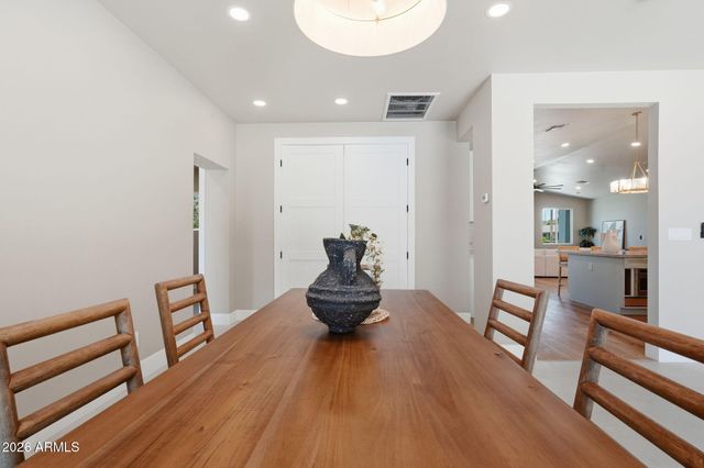 7827 N 3RD Street, Phoenix, AZ 85020