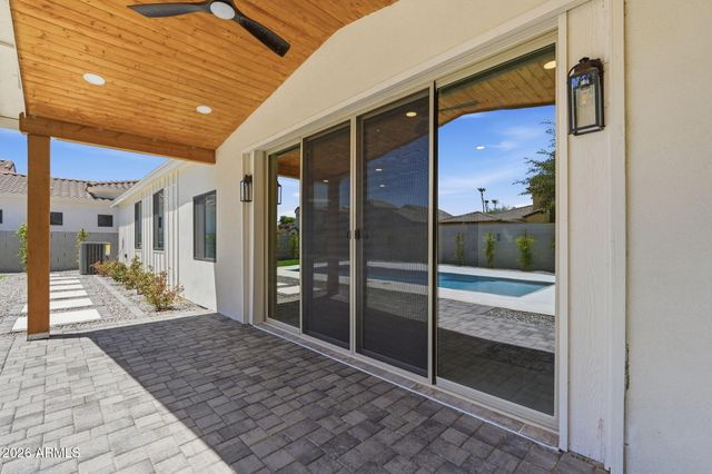 7827 N 3RD Street, Phoenix, AZ 85020