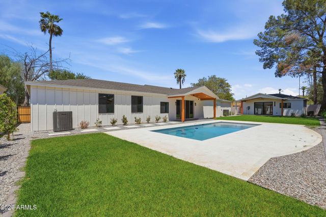 7827 N 3RD Street, Phoenix, AZ 85020