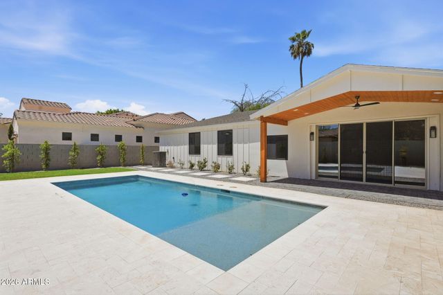 7827 N 3RD Street, Phoenix, AZ 85020